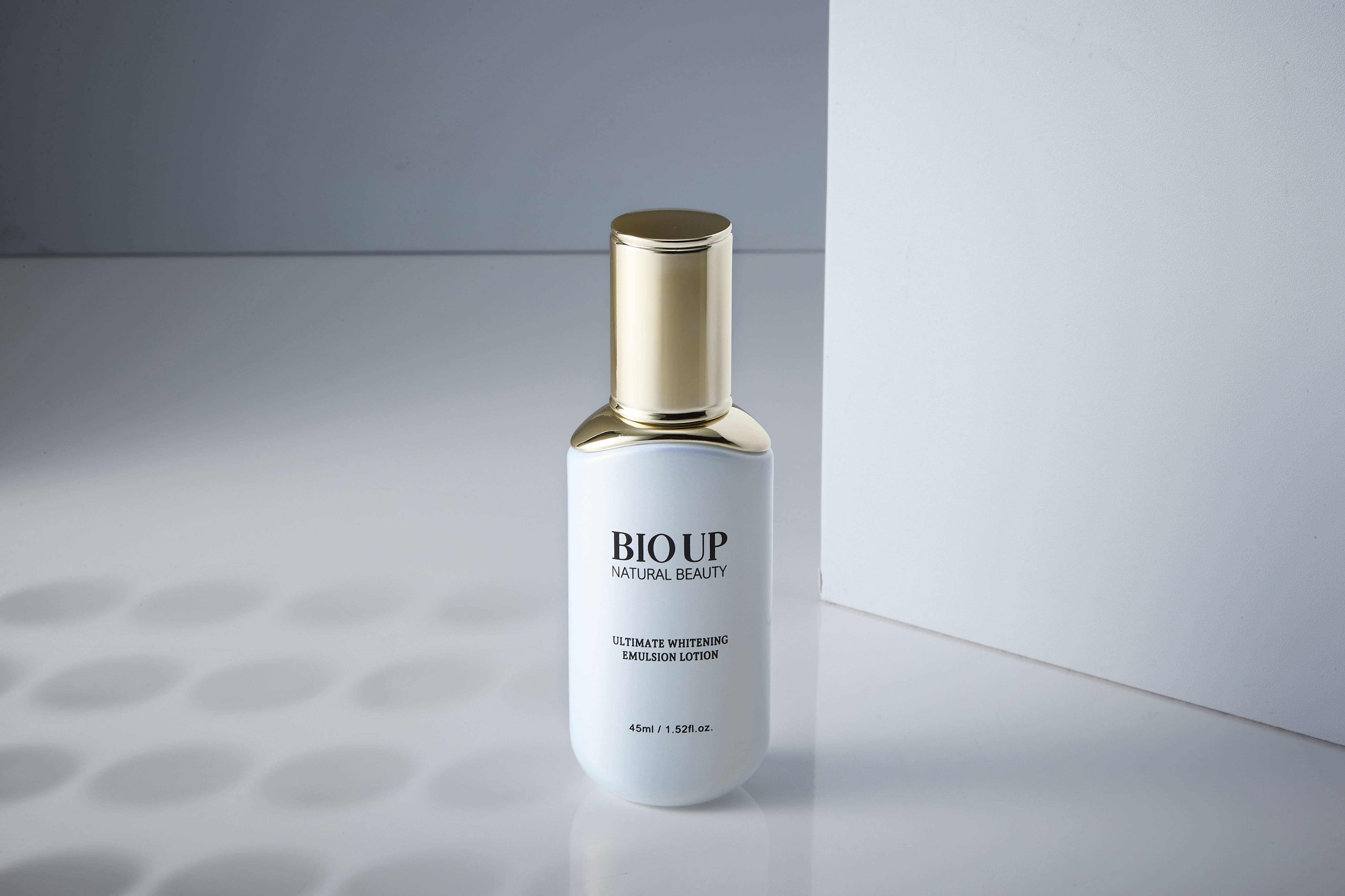 斑點女孩OUT！ BIO UP推出超狂「淡斑神器」